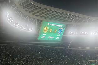 巴萨官推宣传欧冠1/8决赛，忘记那不勒斯主场已更名马拉多纳球场